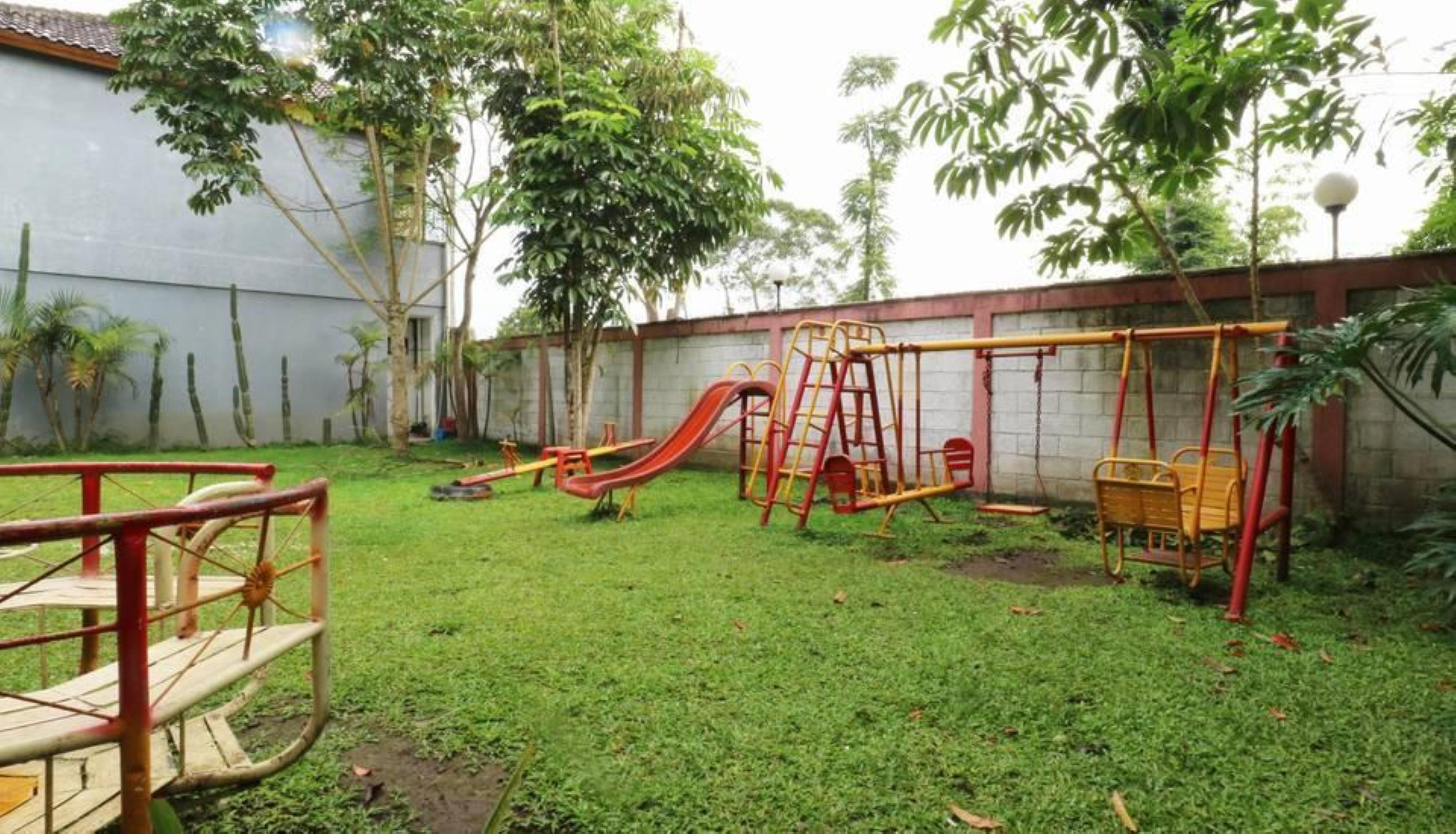 Narima Resort Hotel Lembang Luaran gambar