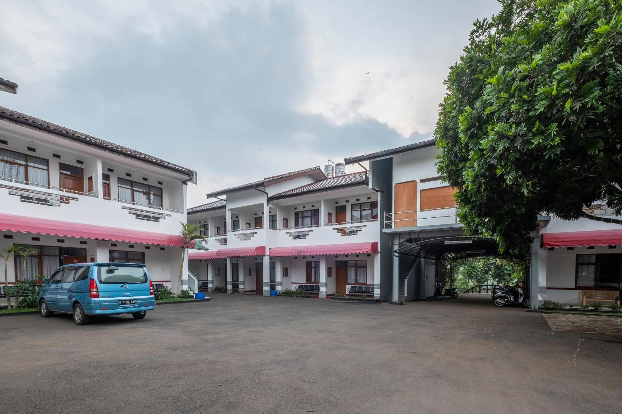 Narima Resort Hotel Lembang Luaran gambar